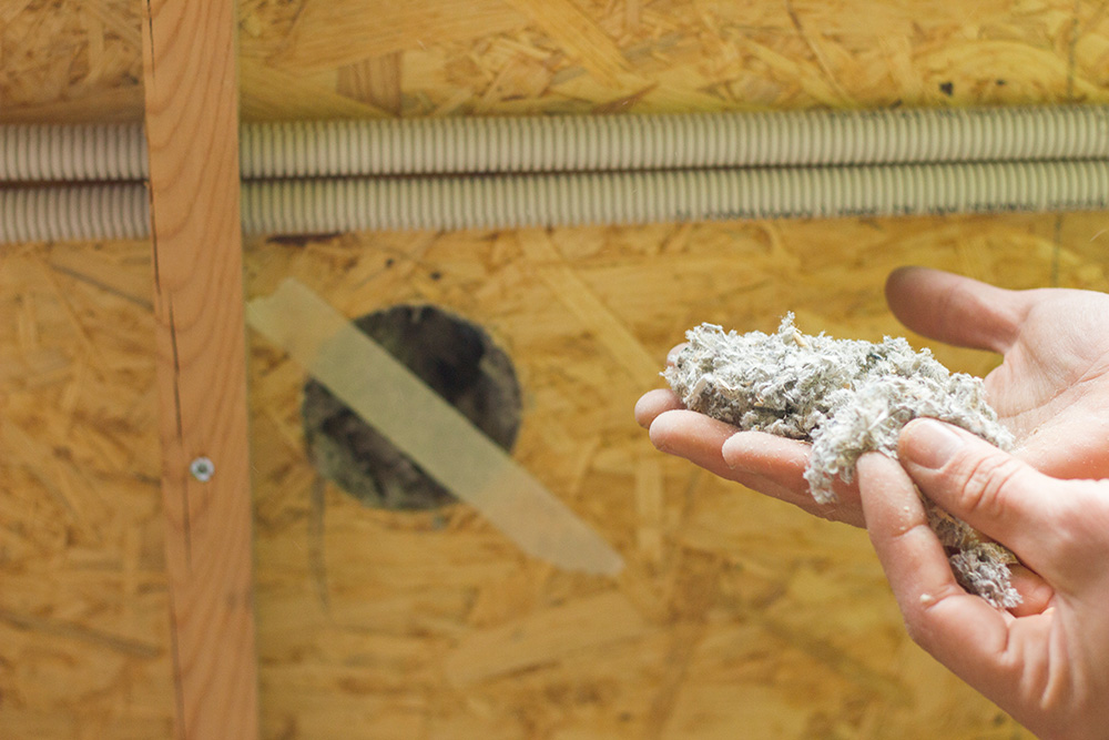 Tilläggsisolera med lösull i Uppsala